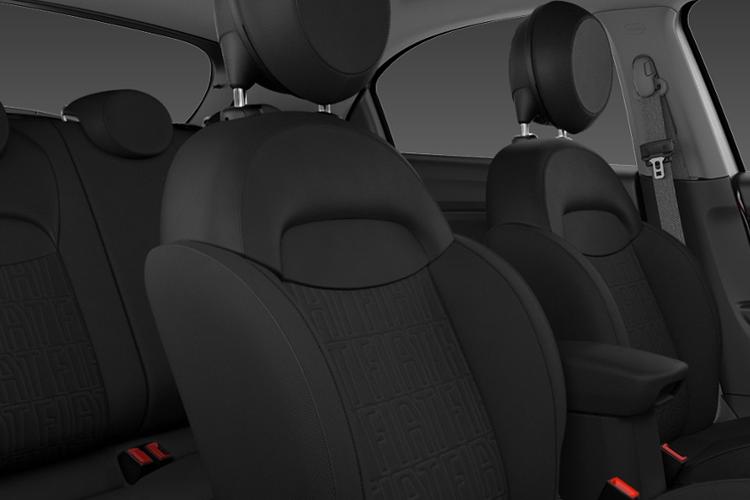 Fiat 500X Hatchback 1.5 Hybrid 48V 130 Dlcv Top Ddct close up