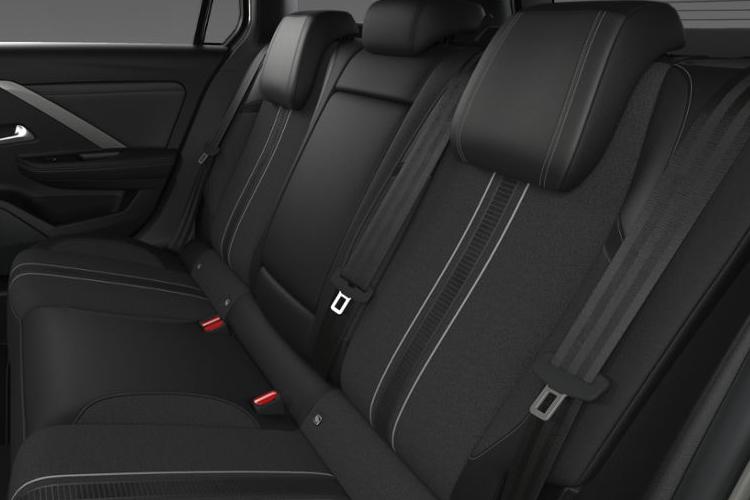 Vauxhall Astra Estate 1.2 Turbo Hybrid 145 GS e-DCT6  Auto close up