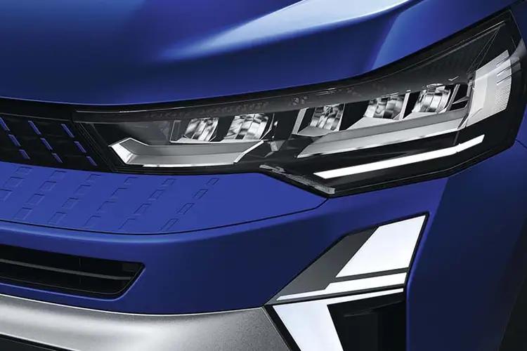 Renault Captur Small Crossover/SUV 1.8 E-Tech Full Hybrid 160 Techno Auto close up