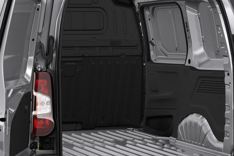 Citroen Dispatch Small Van 1.5 BlueHDi M 120 Enterprise close up