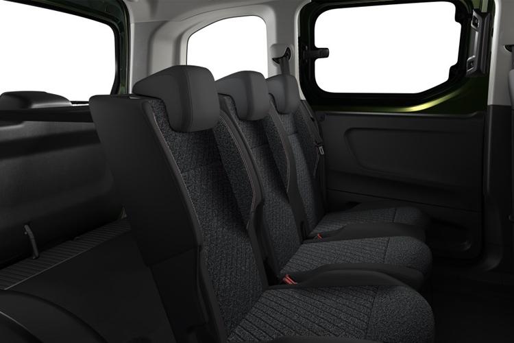 Peugeot E-Rifter MPV 52kWh 136 Allure Auto close up