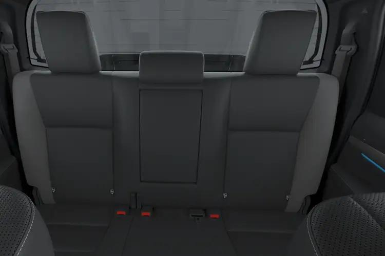 Toyota Hilux Pickup Double Cab 2.8 D-4D 204 Active Start+Stop close up