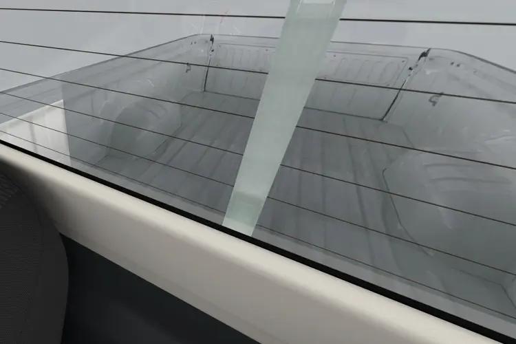 Toyota Hilux Pickup Single Cab 2.8 D-4D 204 Active Start+Stop close up