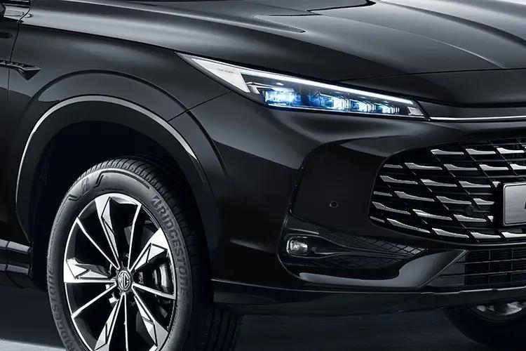 MG Motor UK HS Hatchback 1.5 T-Gdi Hybrid+ SE Auto close up