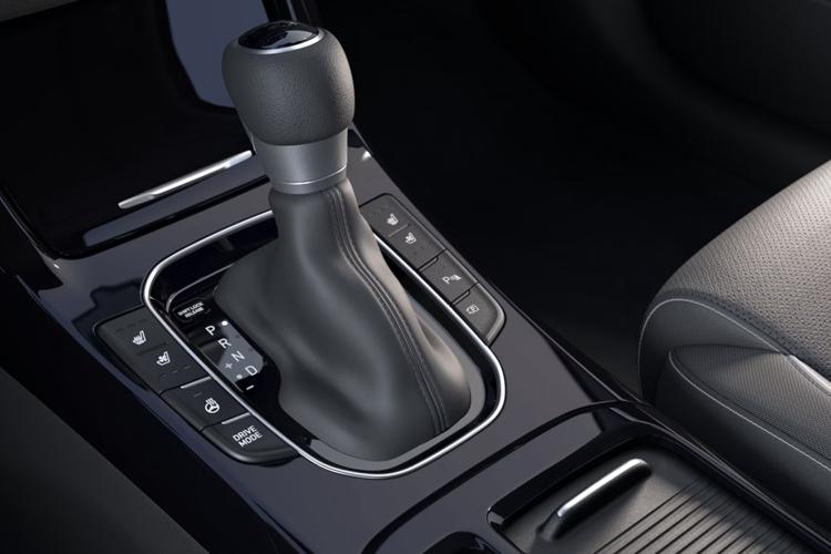 Hyundai i30 Hatchback 1.5 T-GDi 140ps Advance close up