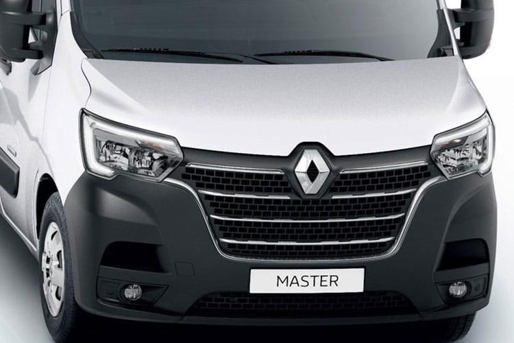 Renault Master Conversion Tipper ML35TW dCi 130 Start RWD close up