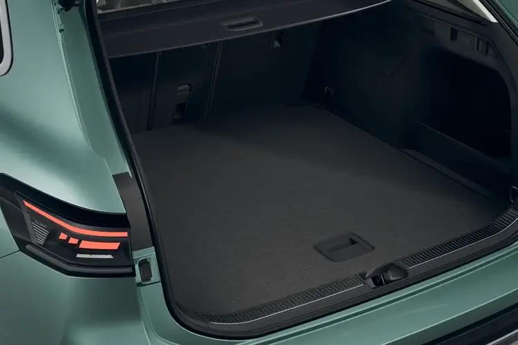 Volkswagen Passat Estate NF 1.5 TSI eHYBRID 272 Black Edition DSG close up