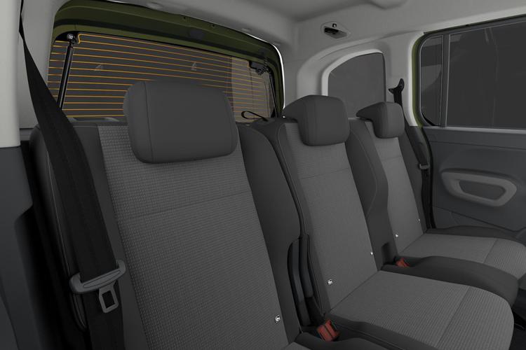 Toyota Proace City Verso EV MPV L1 100 Design 50kWh Auto close up