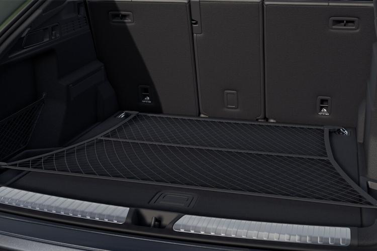 Audi Q5 Medium Crossover/SUV eTFSI 2.0 299 Quattro Edition 1 Sound Vision Pack  close up