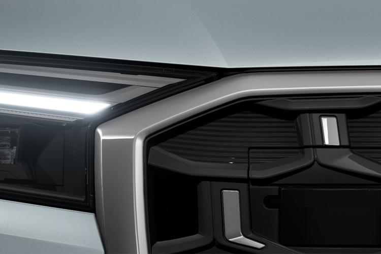 Audi Q7 Large SUV TFSIe 394 Quattro S Line Tiptronic close up