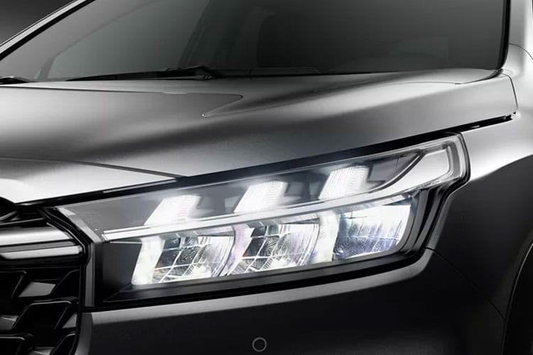 Suzuki S-Cross Hatchback 1.4 Boosterjet Mhev Ultra Allgrip close up