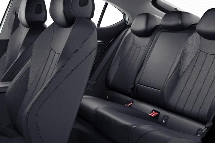Skoda Superb Hatchback 1.5 TSI e-TEC 150ps SE L DSG close up