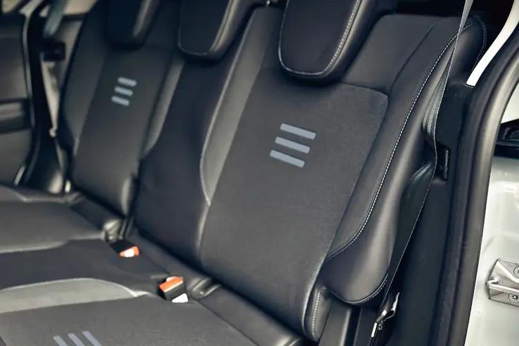 Ford Tourneo Courier MPV 100kW 43kWh Active close up