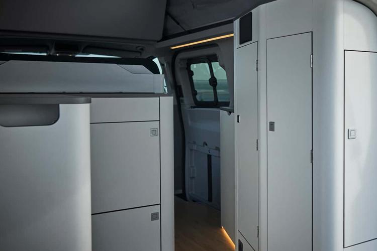 Ford Transit Custom Nugget BUS - LESS THAN 12 SEATS 320 SWB 2.0 Ecoblue Titanium AWD Auto close up