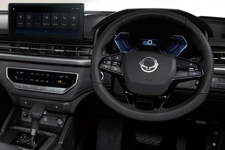 Ford E-Transit Chassis Cab Chassis Cab 425 L3H1 68kWh 184 Trend interior view