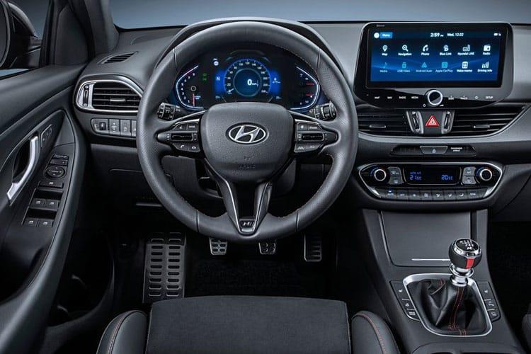 Hyundai i30 Hatchback 1.0 T-GDi 120ps Premium DCT interior view