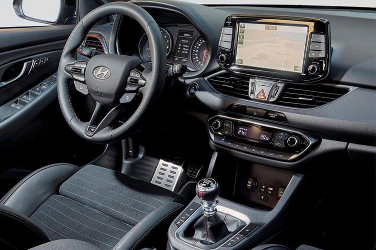 Hyundai i30 Hatchback 1.5 T-GDi 159 N Line DCT interior view