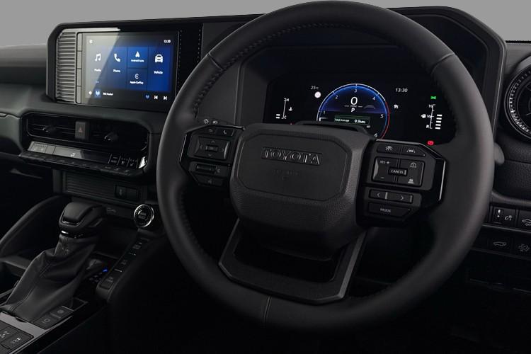 Toyota Land Cruiser Small Van Cmmrcl 2.8D 204hp Auto interior view