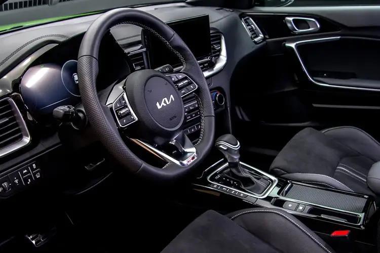 Kia XCeed Hatchback 1.0 T-GDi 113bhp 48V Pure interior view
