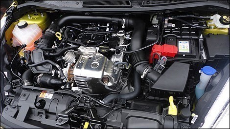 2014 fiesta engine
