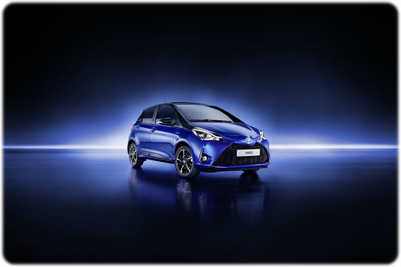 The new 2017 Toyota Yaris Fornt view