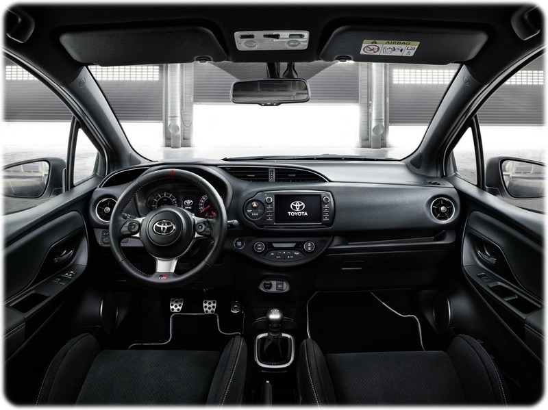yaris interior