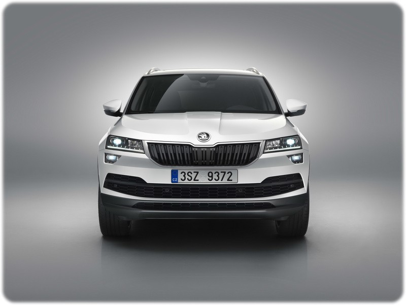 Skoda Karoq Studio photo front centre view