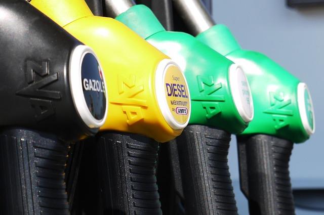 Image of a Green Fuel Economy Petrol Pump