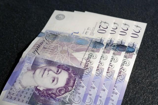 Great British Pounds - Cash (uk-car-discount.com)