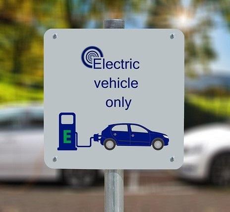 Electric Car Charger (uk-car-discount.com)