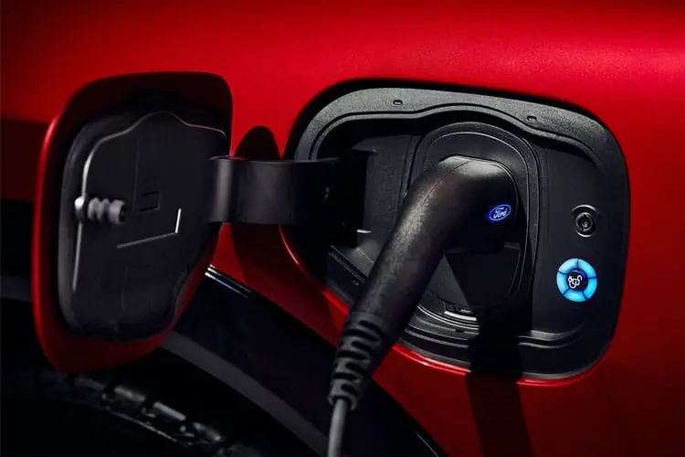 mustang-mach-e-2024 Charging Point (uk-car-discount.com)